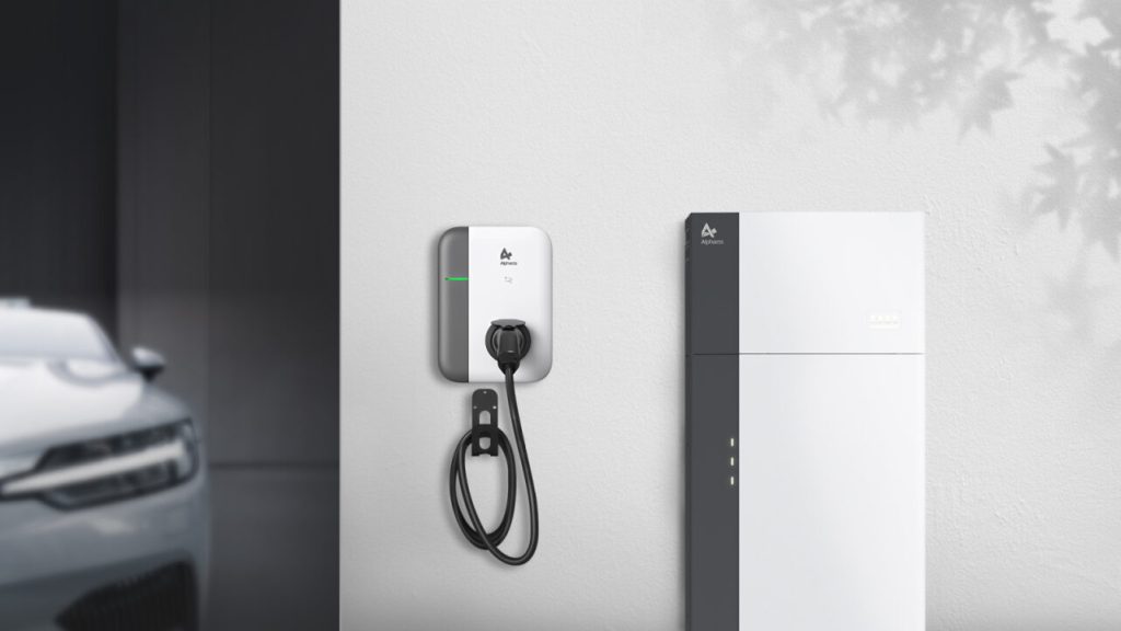 AlphaESS SMILE-G3 met laadpaal