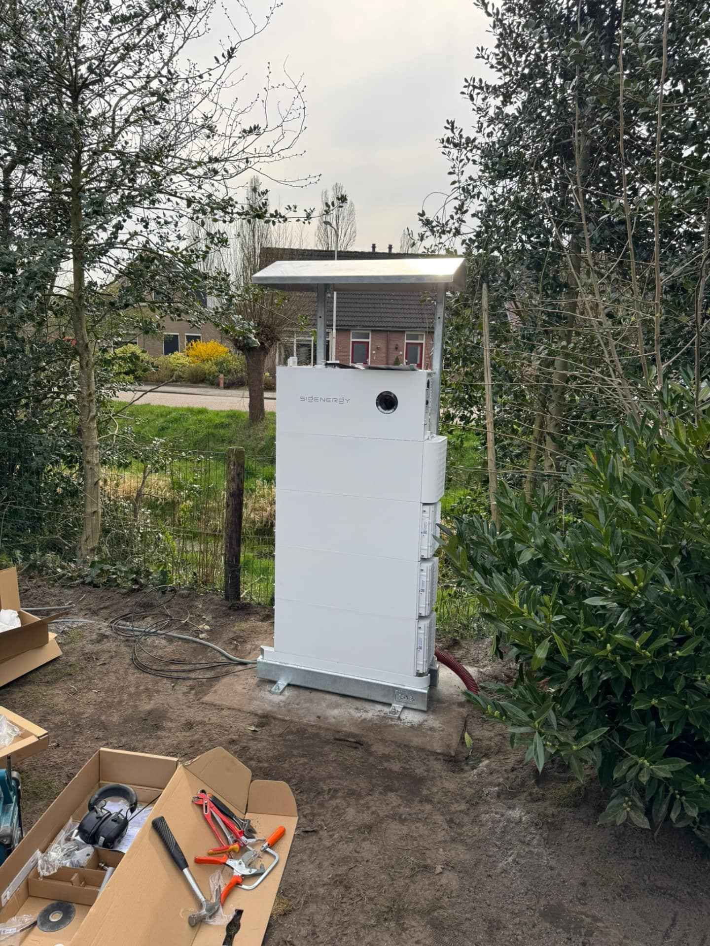 UltiPower installeert Sigenergy SigenStor 40 kWh thuisbatterij in tuin bij WereldBakker Wijnand in de Achterhoek