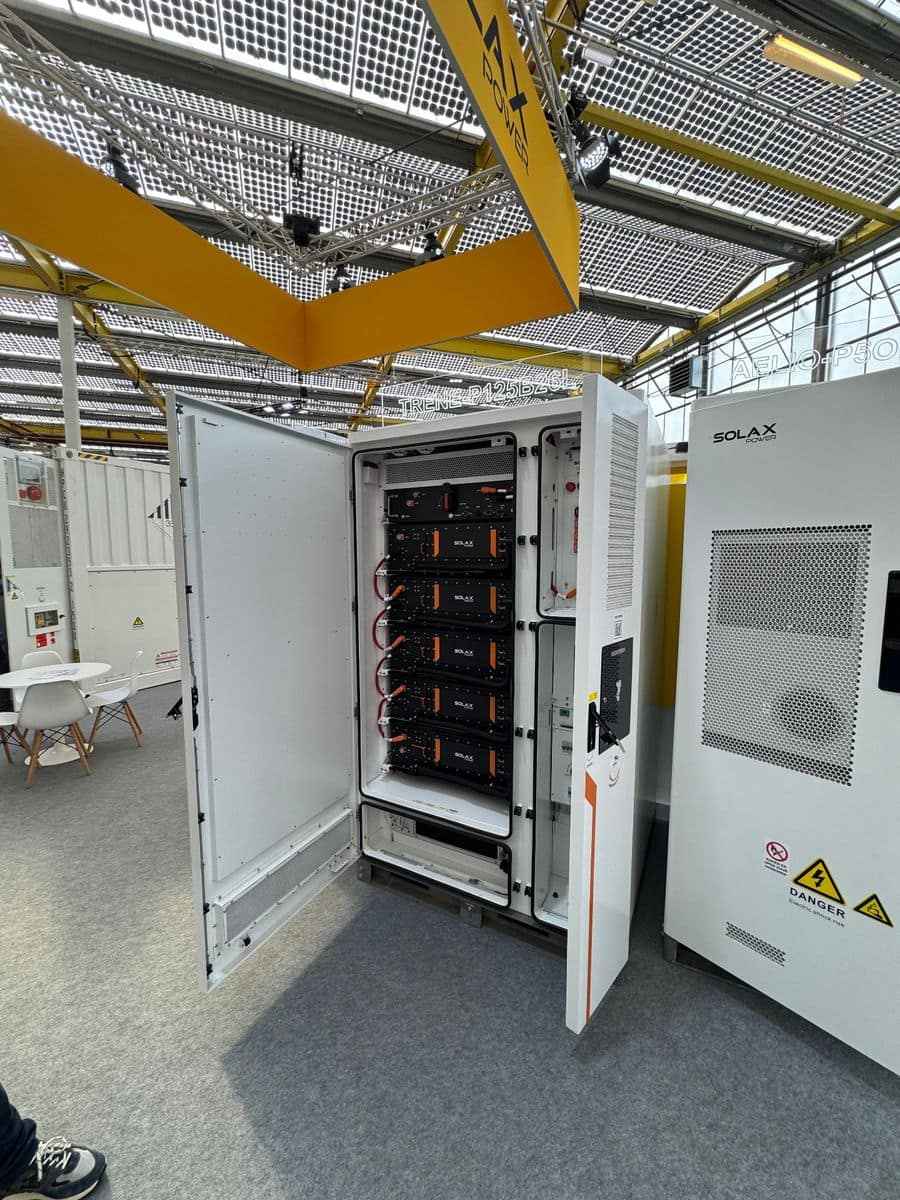 Industriële batterijopslag bij een productiebedrijf
